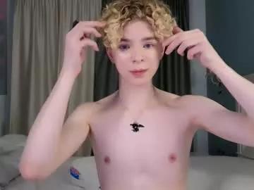 kudi_j on Chaturbate