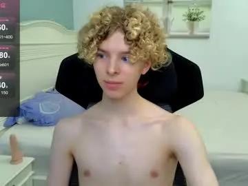 kudi_j on Chaturbate