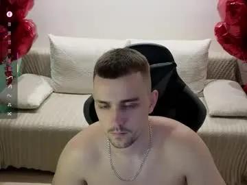 larstar01 on Chaturbate