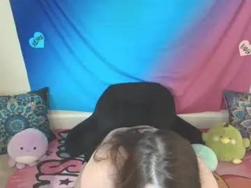 laurachan on Chaturbate