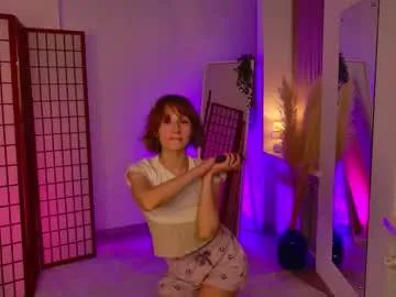 lia_gwen — Take off skirt   It's my 4 day here! Welcome to my room and let's have some fun #shy #flexible #18 #skinny #new [49 tokens remaining]