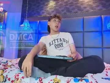 liaml_18_ on Chaturbate