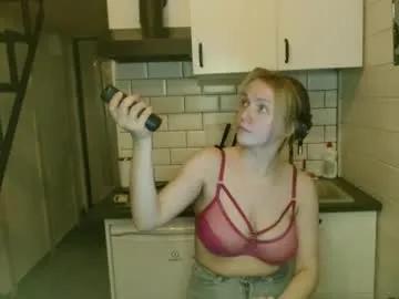 lily_dollyx on Chaturbate