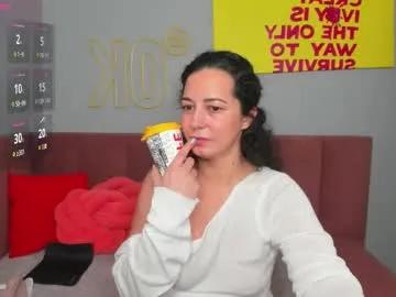 lindainsatiable on Chaturbate