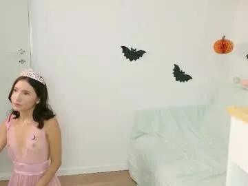 little_effy18_ on Chaturbate