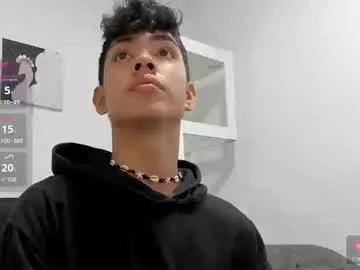 logantwink18 on Chaturbate