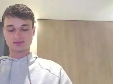 london_tomy on Chaturbate