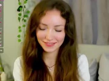 loriamarzinske on Chaturbate