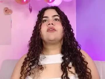 lourdes_moon22 on Chaturbate