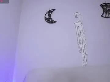 loveegirll on Chaturbate