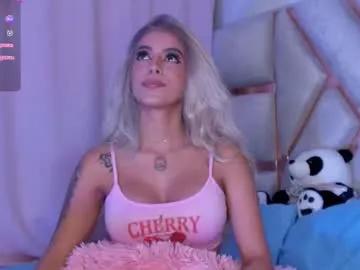 luciajhonnes on Chaturbate