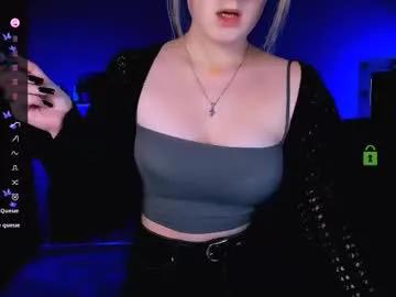 luna_berryy on Chaturbate