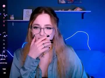 luna_berryy on Chaturbate