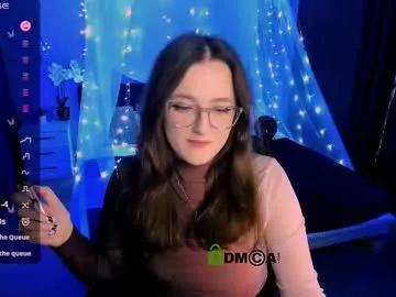 luna_berryy on Chaturbate