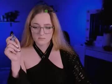 luna_berryy on Chaturbate