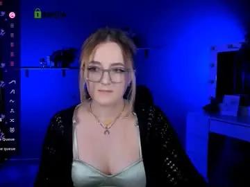 luna_berryy on Chaturbate