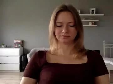 lux_millie on Chaturbate