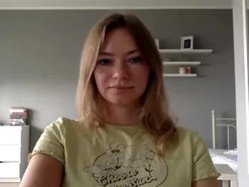 lux_millie on Chaturbate