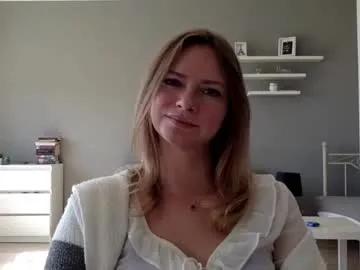 lux_millie on Chaturbate