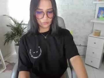 martiiinaa_ on Chaturbate