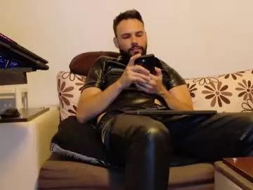 master_roberto333 on Chaturbate