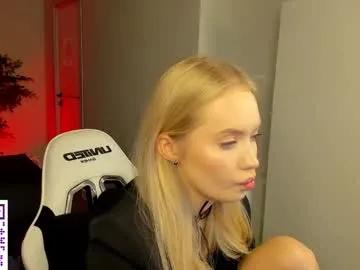 melanie_ryer on Chaturbate