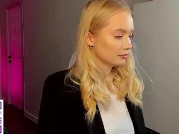 melanie_ryer on Chaturbate