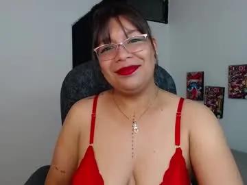 mestiza_bones on Chaturbate