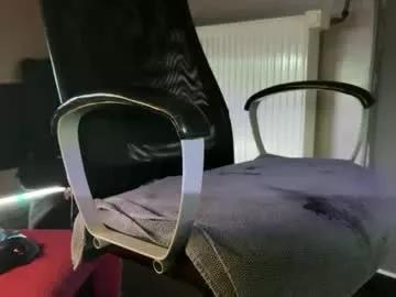 mies35 on Chaturbate