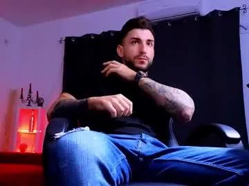 mightyaaron on Chaturbate