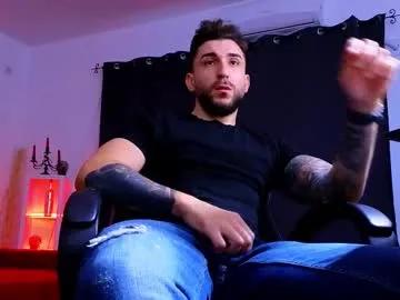 mightyaaron on Chaturbate