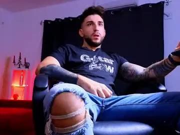 mightyaaron on Chaturbate