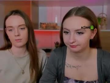 mila_glow on Chaturbate