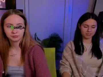 mila_glow on Chaturbate