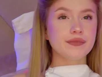 milanabalmain on Chaturbate