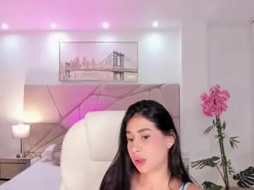 miranda_crawfor — GOAL: finger pussy + blow job + spit play [175 tokens remaining] 