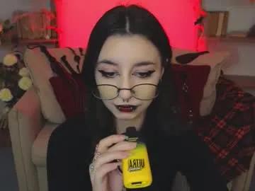 mistress__marcelline on Chaturbate