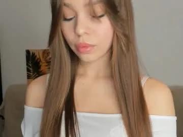 moanshade on Chaturbate