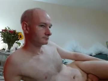 mrs_velvet_vixen_and_mr_stud on Chaturbate