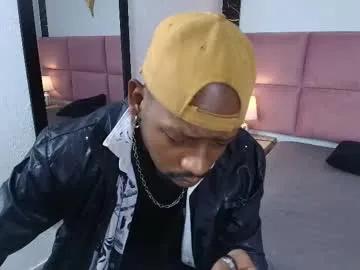 muller_asher on Chaturbate