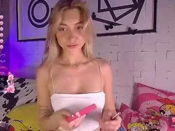 mynameisnikki_ on Chaturbate