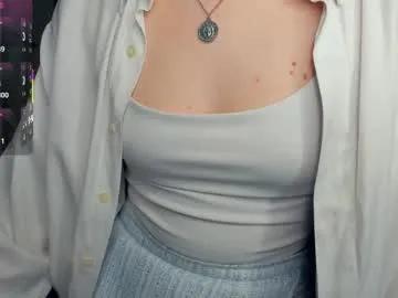 nakishacroshaw on Chaturbate