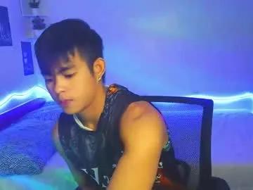 naughtyboylouie on Chaturbate