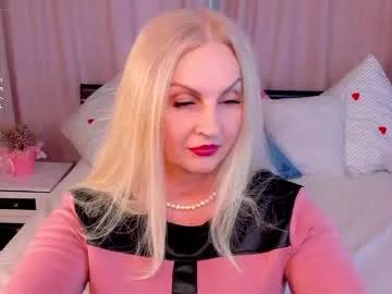 nina_deville on Chaturbate