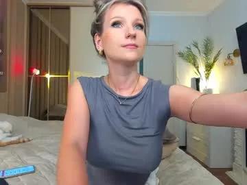 oh_julie on Chaturbate
