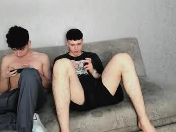 pelusos_mens on Chaturbate