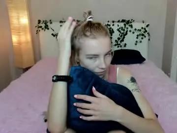 pink_lila18 on Chaturbate