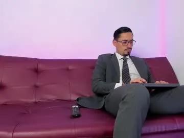 pleasurecompany on Chaturbate