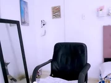 pocahontas_mcry — GOAL: SHOW OF SQUIRT [595 tokens remaining] Thanks for your support  #smoke  #squirt #ebony #daddy   #asian