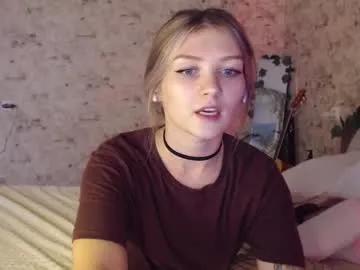 redmoonhead on Chaturbate